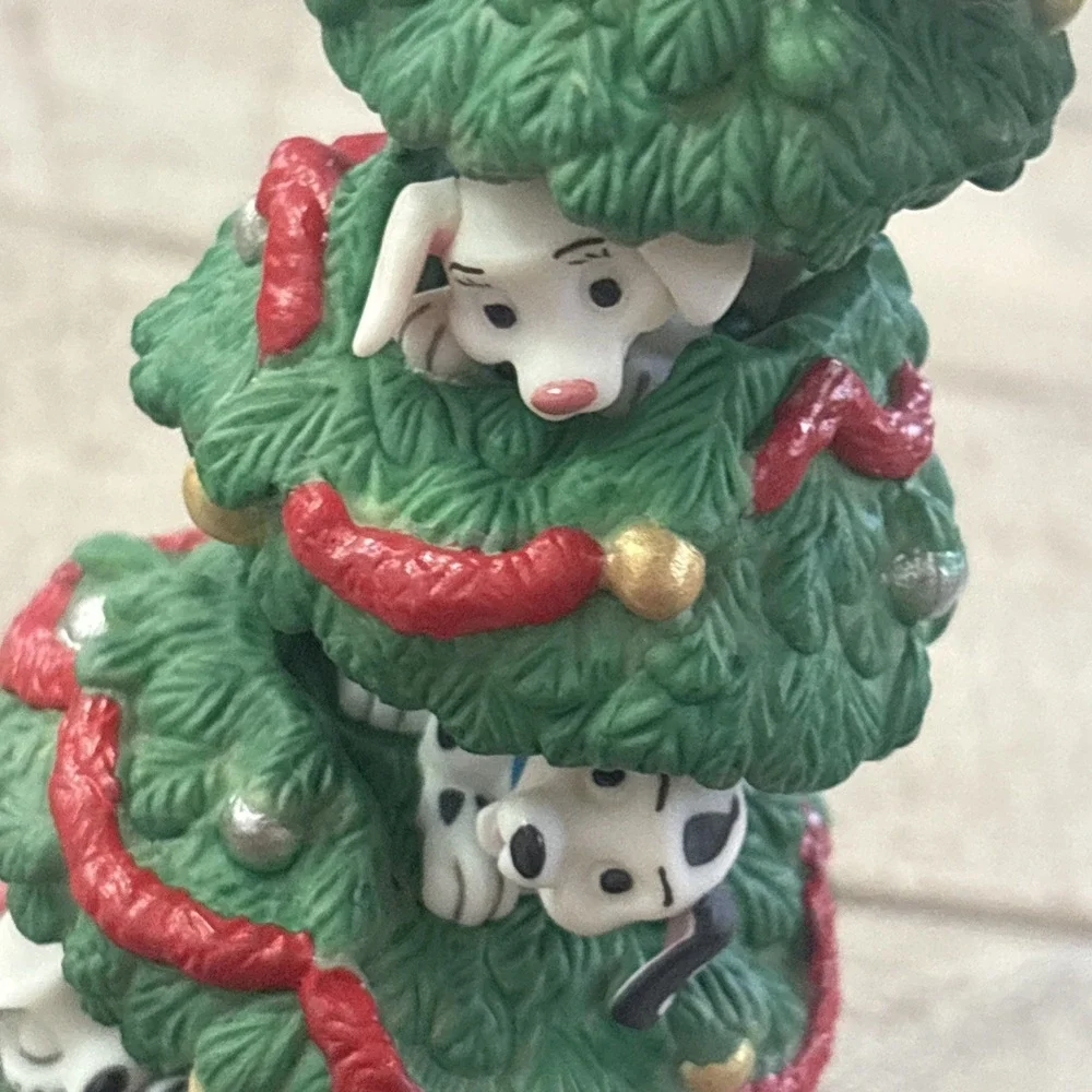 Hallmark Disney 102 Dalmatians Oddball Domino Little Dipper Christmas‎ Ornament